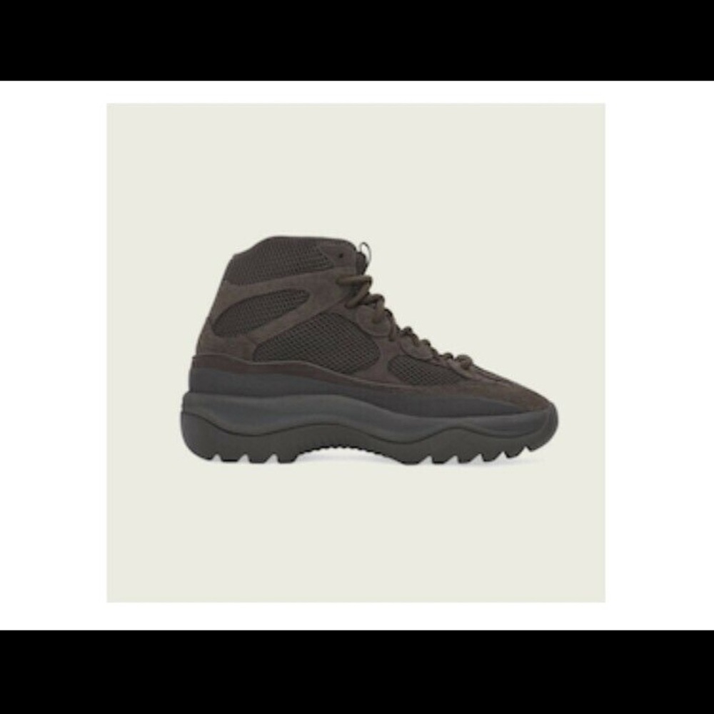 Yezzy DSRT Dessert Boots